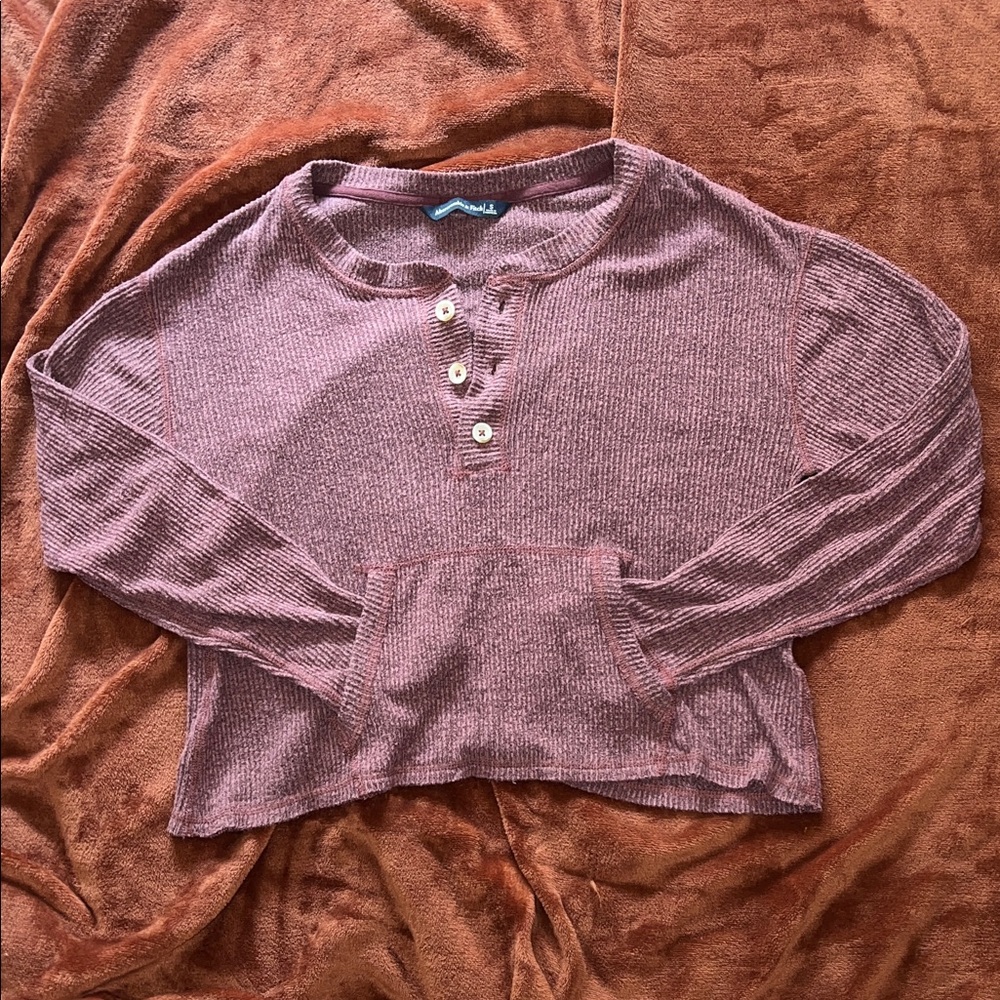 Abercrombie & Fitch Mauve Long Sleeve Henley Pocket Top